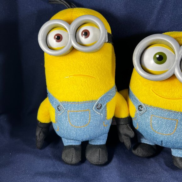 Minions Plush Toy Set Of 3 Despicable Me Characters Yellow & Blue With Tags - Picture 5 of 5